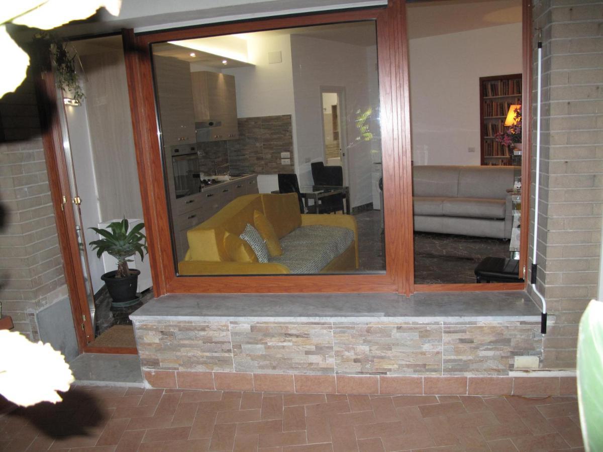 Monocamera Con Terrazzogiardino -Studette -Zona Panoramica Posillipo نابولي المظهر الخارجي الصورة
