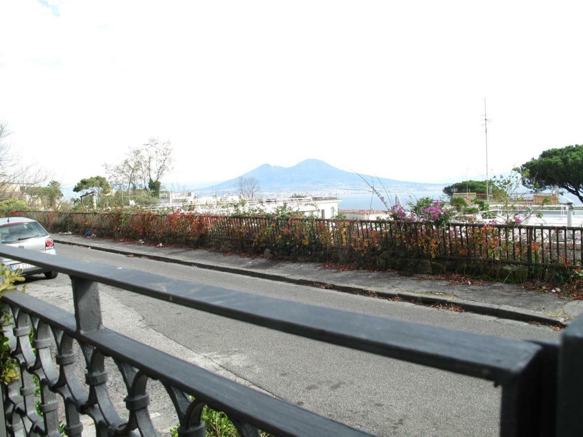 Monocamera Con Terrazzogiardino -Studette -Zona Panoramica Posillipo نابولي المظهر الخارجي الصورة