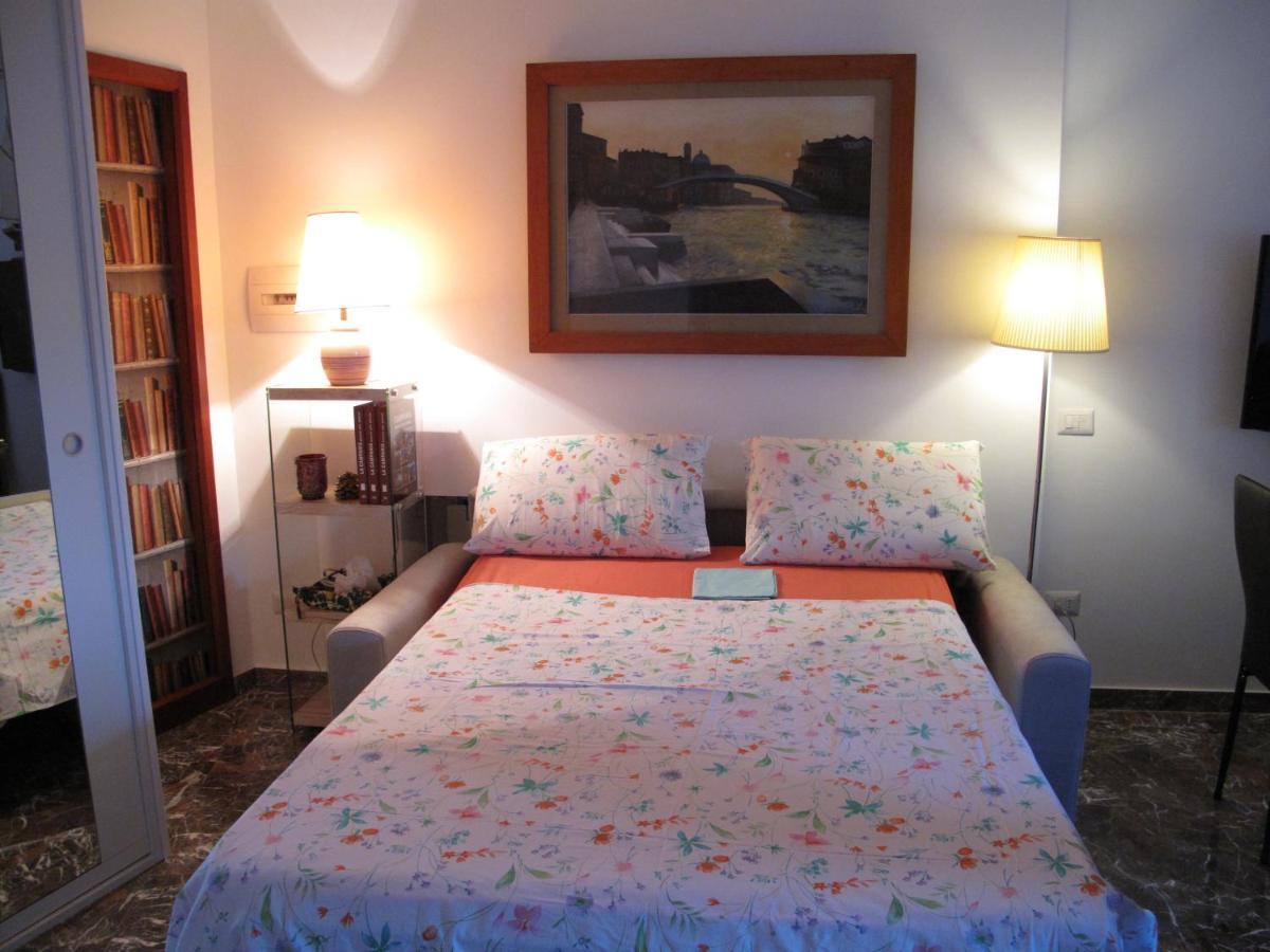 Monocamera Con Terrazzogiardino -Studette -Zona Panoramica Posillipo نابولي المظهر الخارجي الصورة