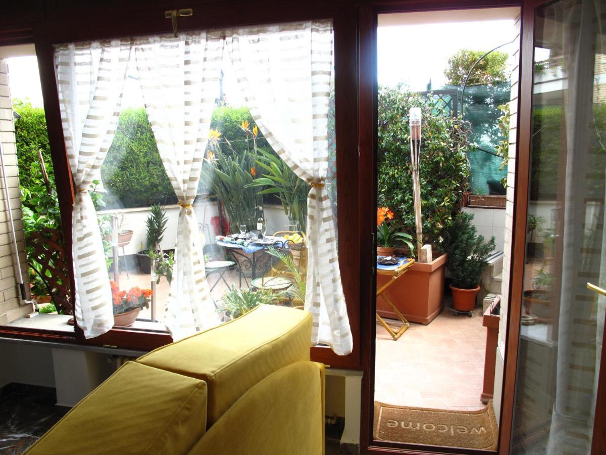 Monocamera Con Terrazzogiardino -Studette -Zona Panoramica Posillipo نابولي المظهر الخارجي الصورة